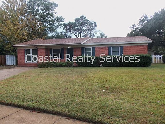2nd image of 408 Sherry Cir