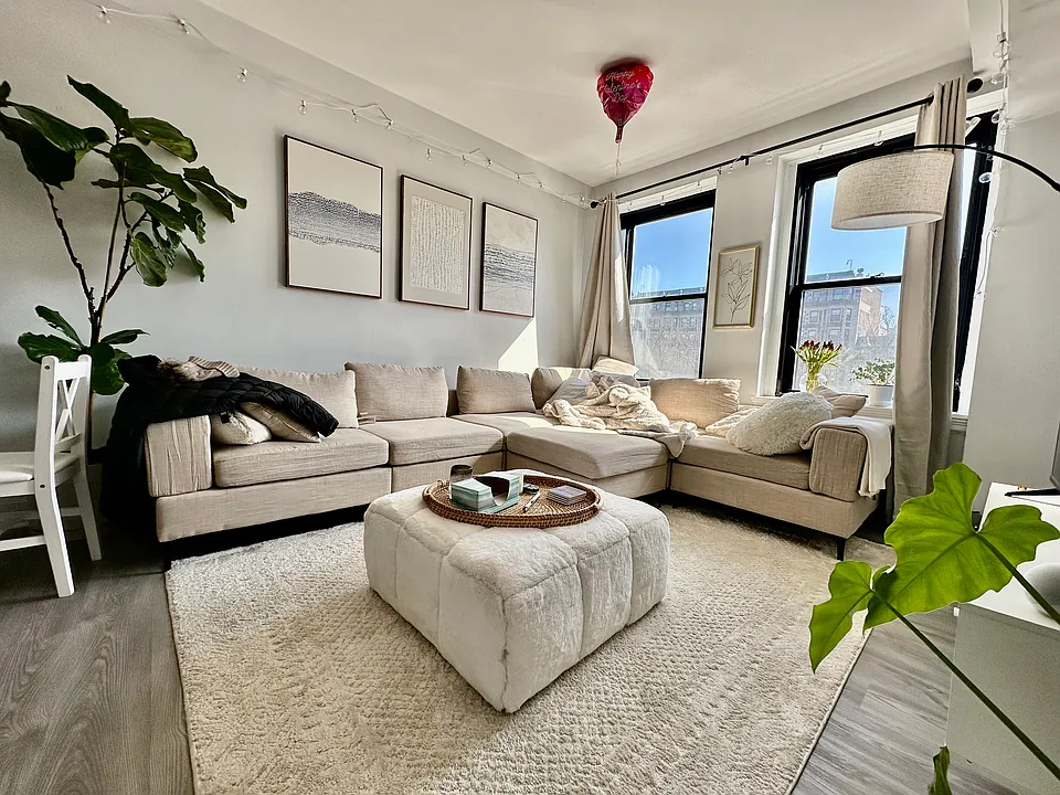 470-475 Commonwealth Ave #402