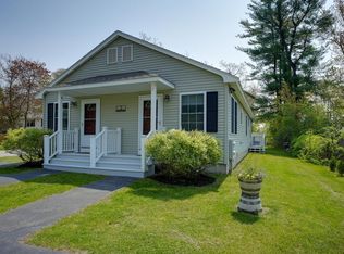 2 Harvest Rd, Wakefield, MA 01880