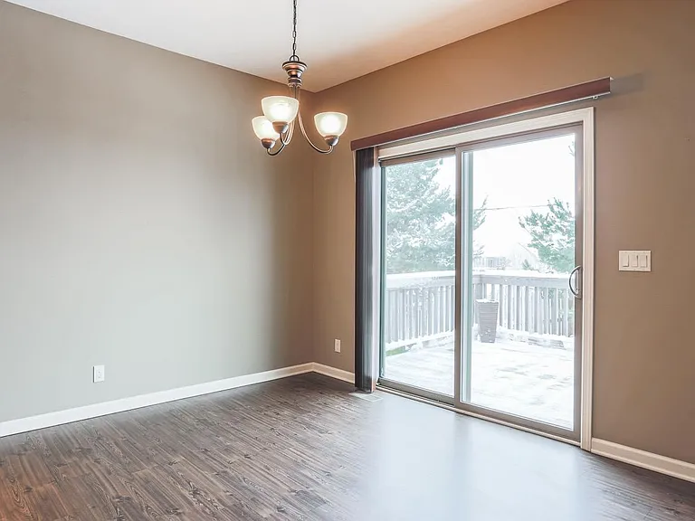 17020 Cypress St — Photo 27