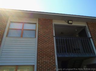 5921 Labonte Dr, Hope Mills, NC 28348