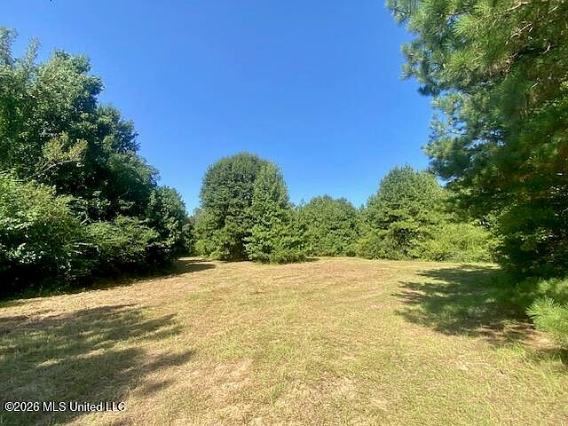 1st image of Chisholm Dr SW