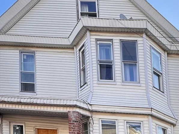 9 Trenton St, Lawrence, MA 01841