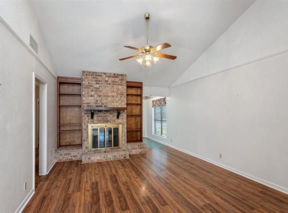 3rd image of 4528 Summerdale St