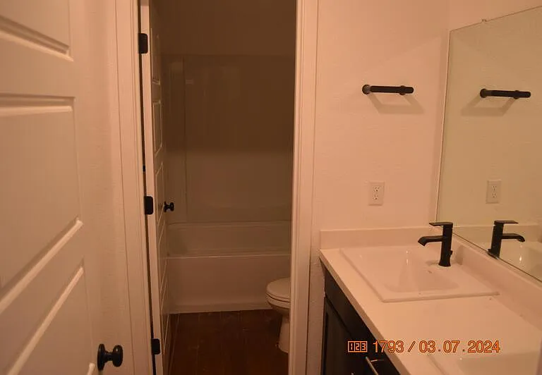 1663 Thistle Ln — Photo 11
