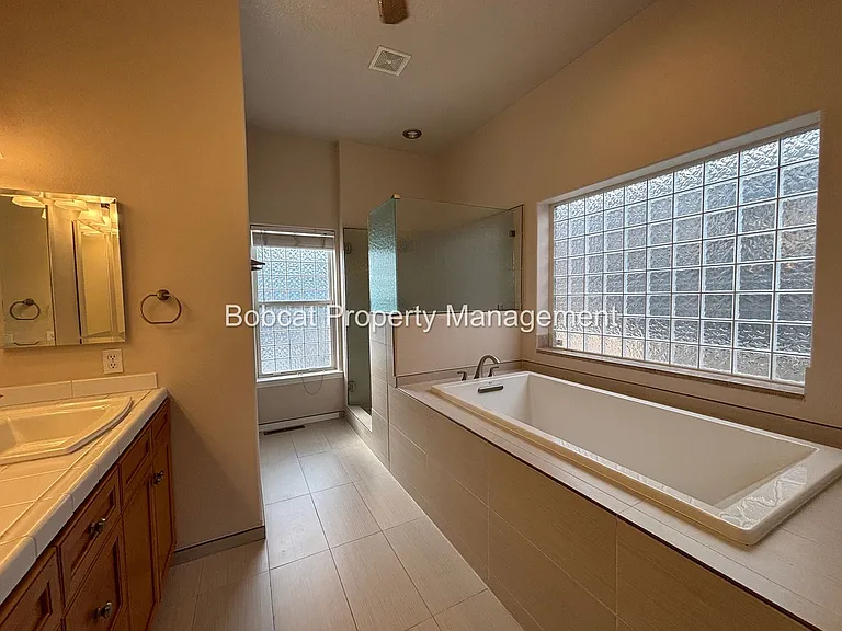 963 Ranchview Cir — Photo 39