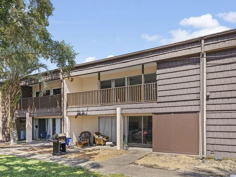 406 Marshall Ct NW #7 — Photo 22