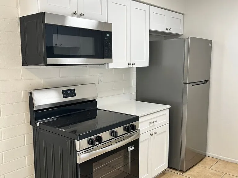 Catalina View Apartments — Photo 41