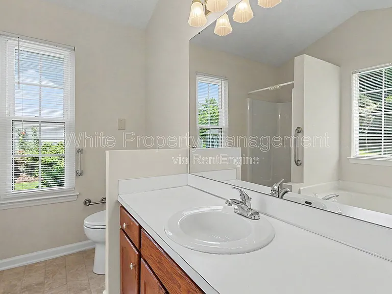 4609 Falcon Chase Dr SW — Photo 10