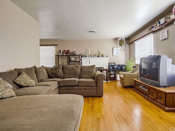 3rd image of 11027 Loch Avon Dr