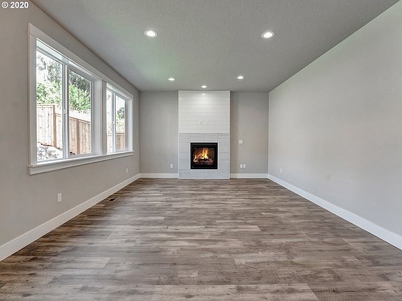 5th image of 4251 SE Keil St