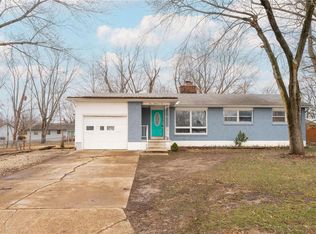 405 Locust St, Cuba, MO 65453