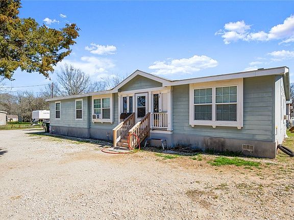 3rd image of 177 Texas Oak Dr