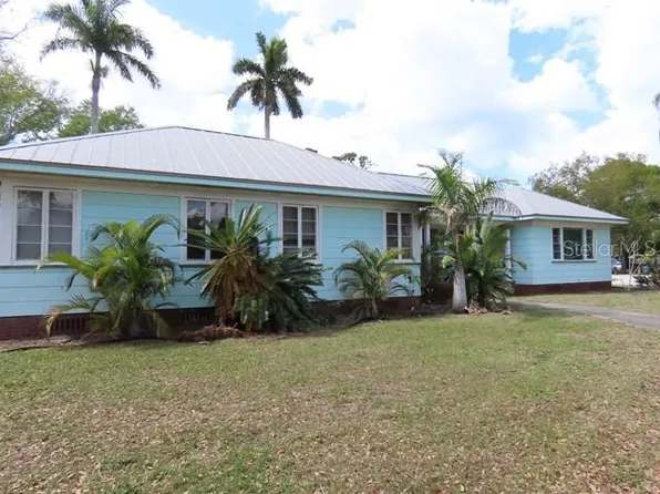 408 27th St W, Bradenton, FL 34205