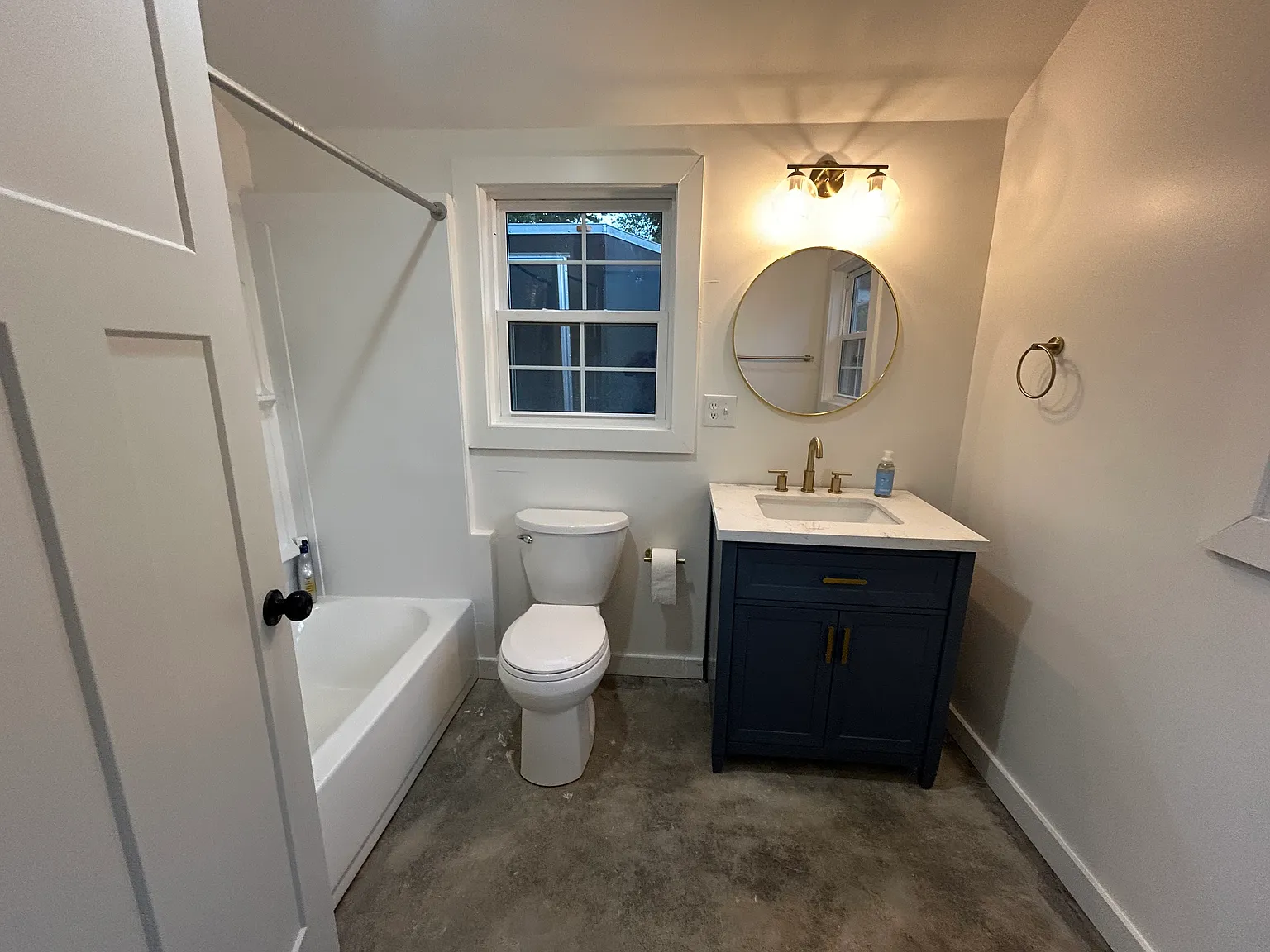 2 bed, 682 sqft, $1,100 — Photo 1