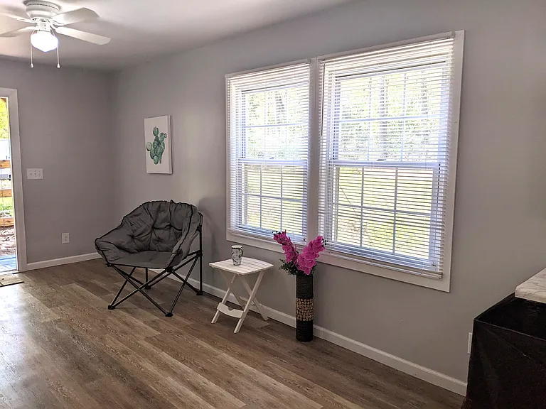 105 Linden Streetlower S — Photo 5