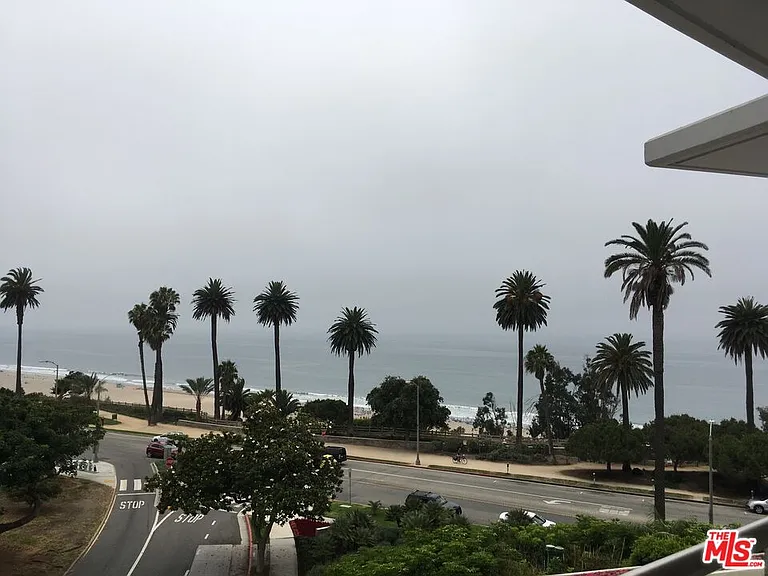 201 Ocean Ave #609B — Photo 1