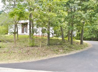 150 Mennella Rd, Poughquag, NY 12570