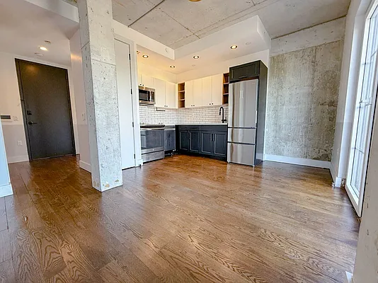 Rented by CW Realty Property Management LLC | media 77