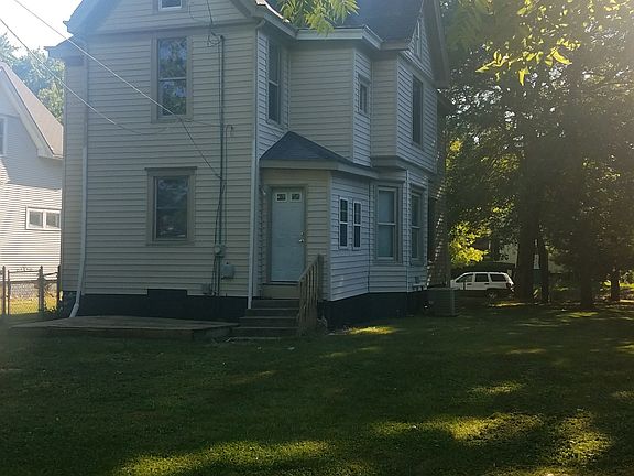 2nd image of 1204 Grant St