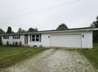 51330 Parkville Rd, Three Rivers, MI 49093