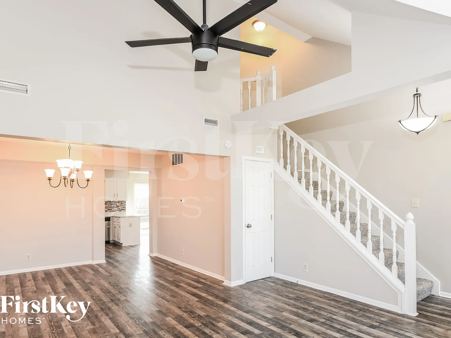 3 bed, 2.5 bath, 1694 sqft, $2,270 — Photo 3