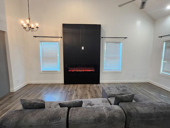 4th image of 1114 Oak Knoll Ter SE