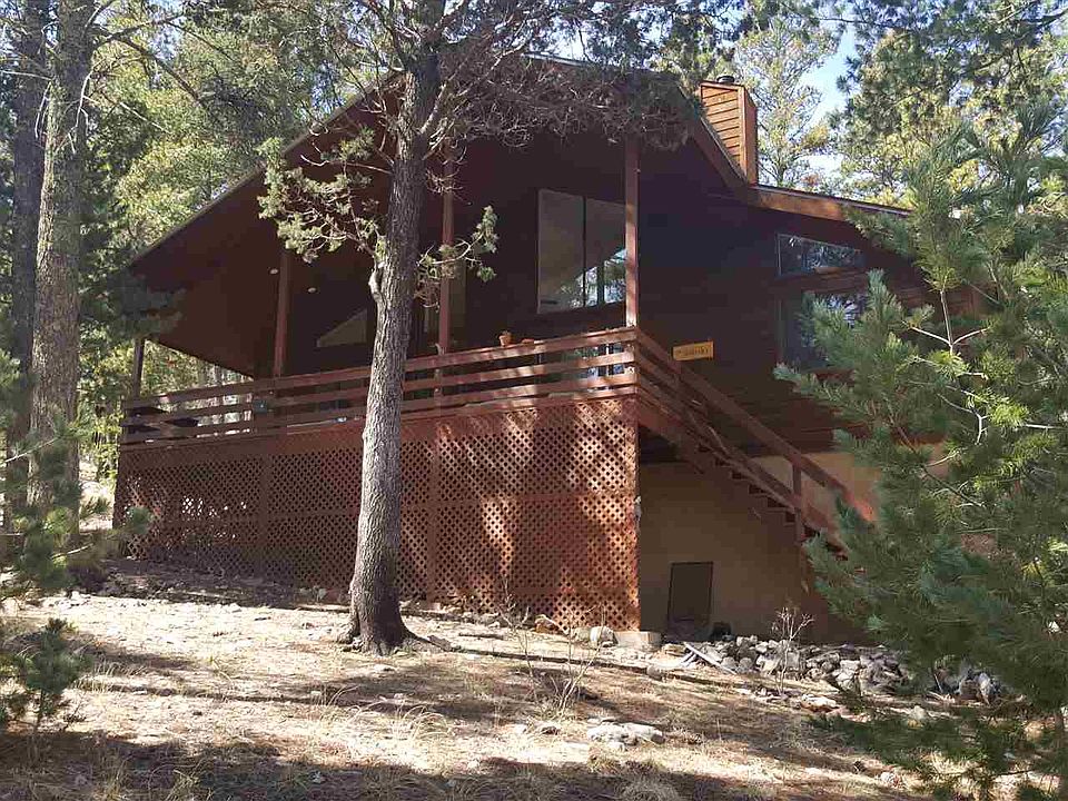 1st image of 8 White Oaks