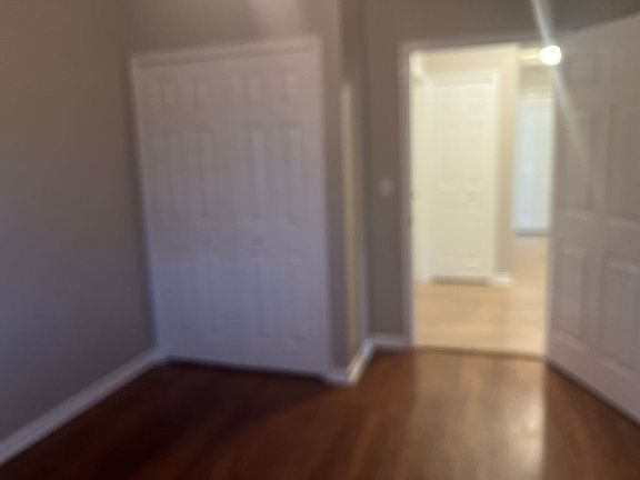 4th image of 230 Bon Air Ave