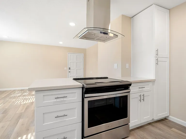 5353 Olmeda Ave #3 — Photo 8
