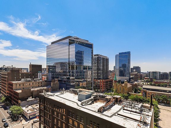4th image of 125 S Jefferson St #1301