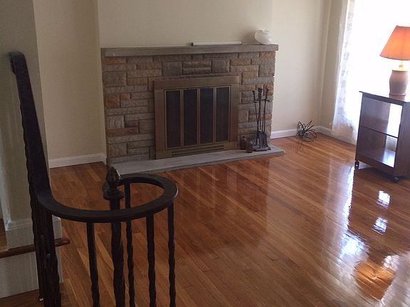 3rd image of 1855 E 223rd St