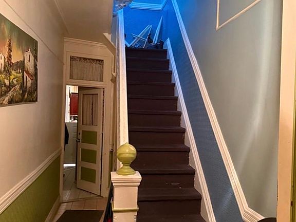 3rd image of 616 47th Street