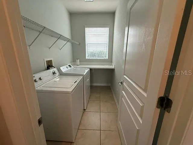 7622 Colbury Ave — Photo 26