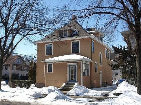 2nd image of 2756 Fremont Ave S #1