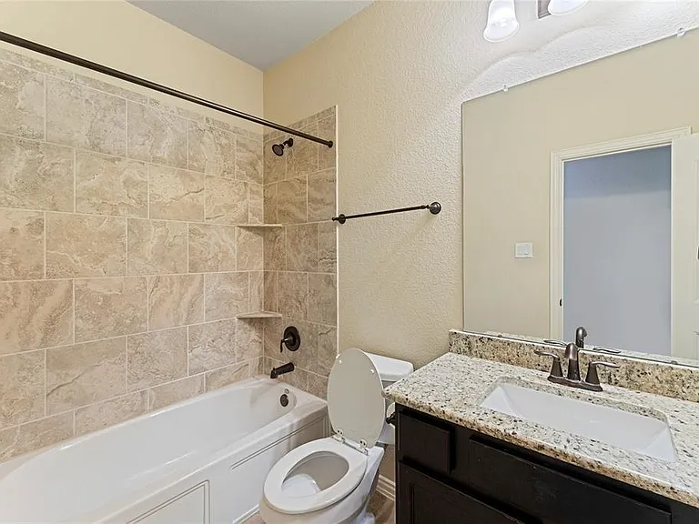 14618 Raleighs Meadow Ct — Photo 18