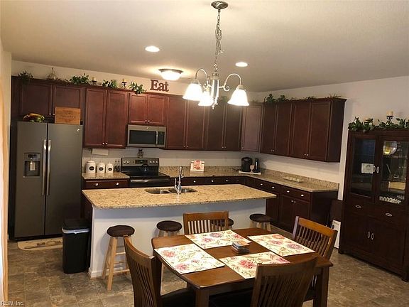 5th image of 405 Terrywood Dr