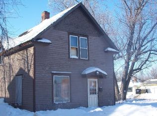 907 Nebraska Ave SW, Huron, SD 57350