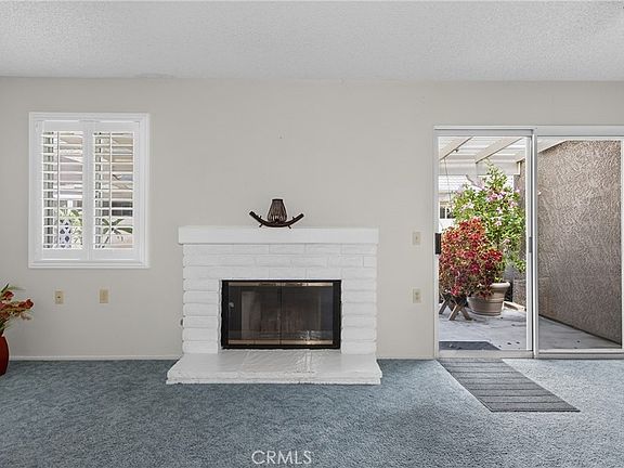 5th image of 983 Stonecrest St