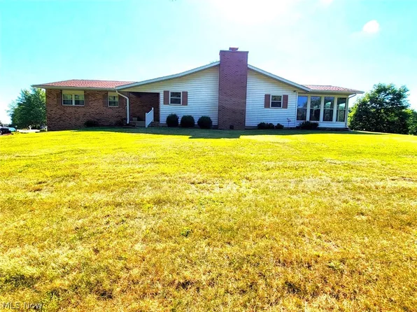 135 Dolly Dr, Cambridge, OH 43725