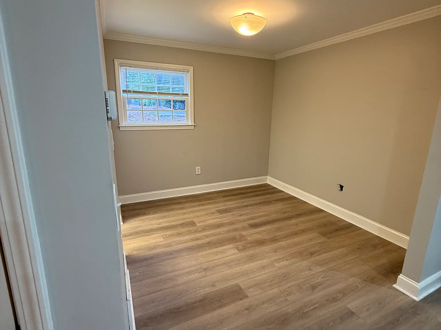 1 bed, 812 sqft, $1,650 — Photo 2