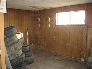 3rd image of 704 W Main St
