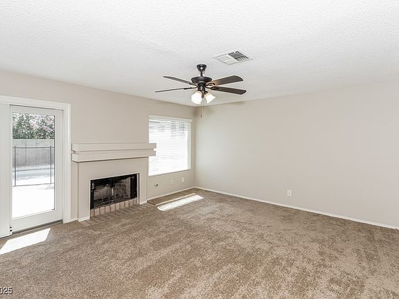 4th image of 2924 Pleasant Lake Dr