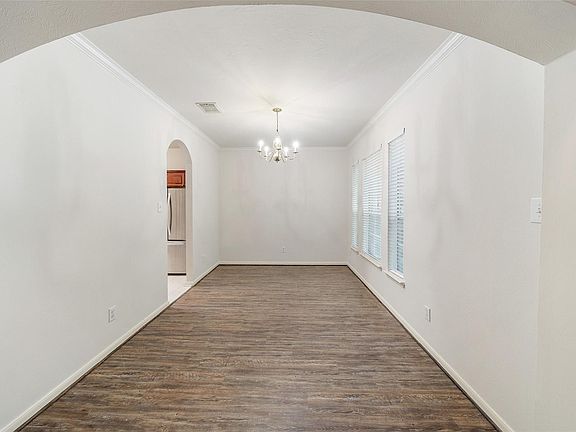 3rd image of 87 N Delta Mill Cir