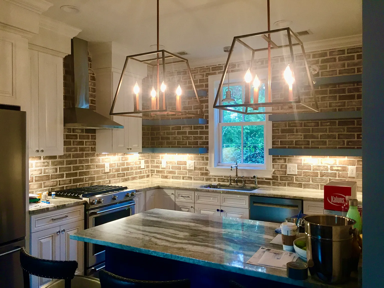3 bed, 2.5 bath, 1860 sqft, $5,900 — Photo 4