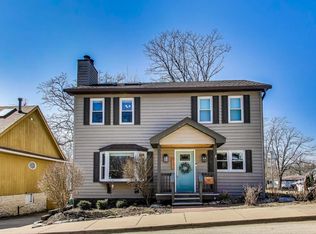 722 Czacki St, Lemont, IL 60439