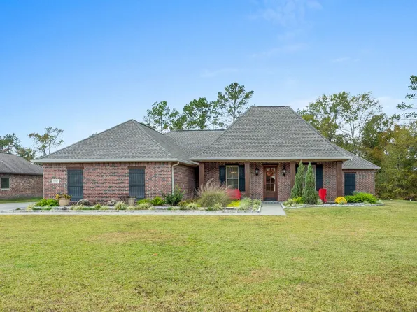 2717 E Robinwood Dr, Lake Charles, LA 70611