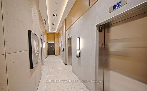 108 Peter St #1302 Photo 1