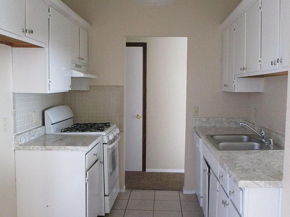 5th image of 1567 Diego Rivera Dr