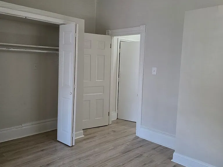 416 N Broom St — Photo 5